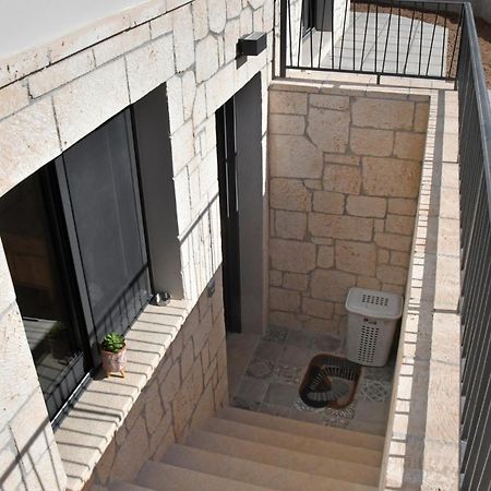 דירות Aegina Polles Εlies Cozy Αpartment מראה חיצוני תמונה