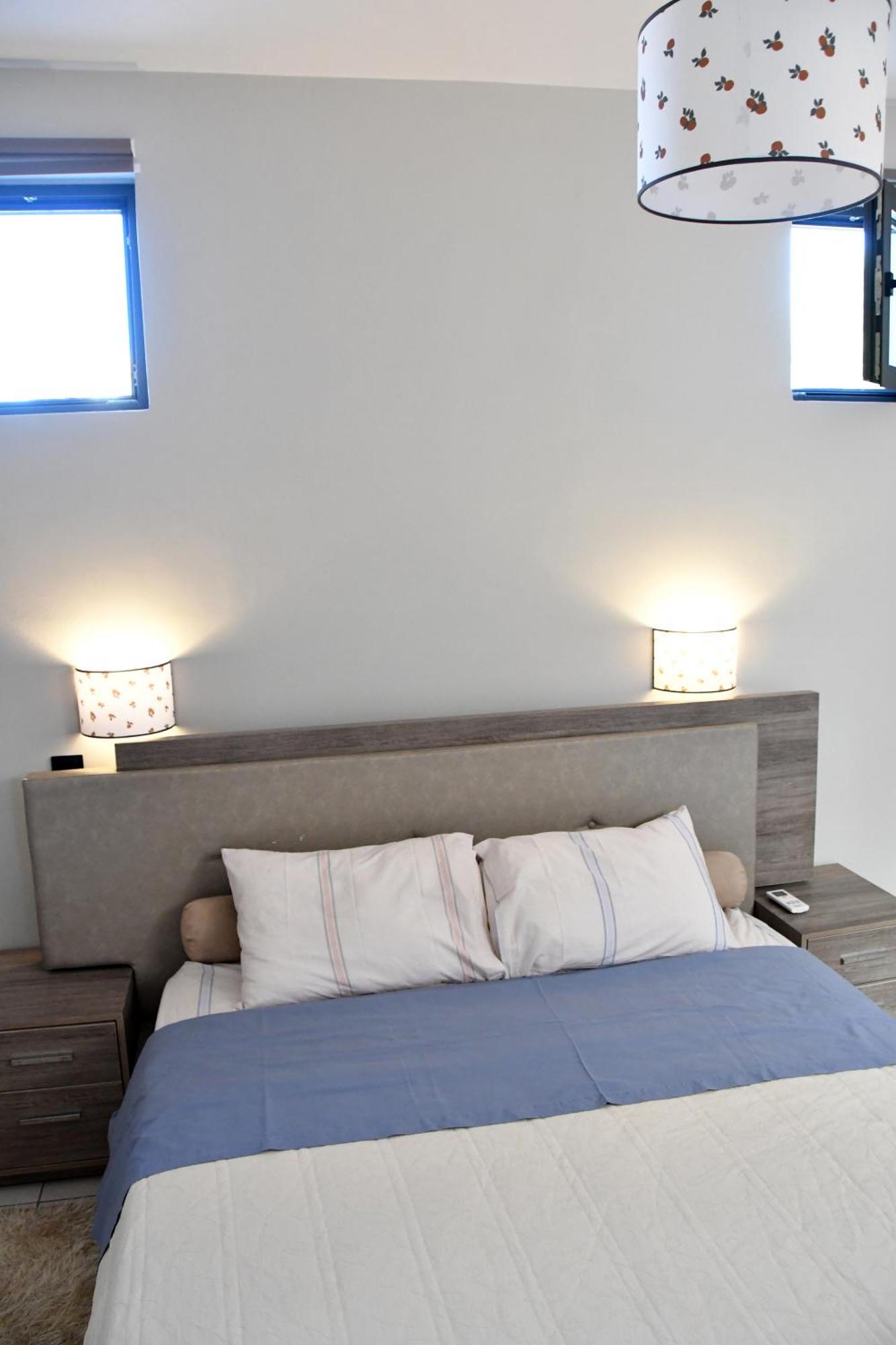 דירות Aegina Polles Εlies Cozy Αpartment מראה חיצוני תמונה