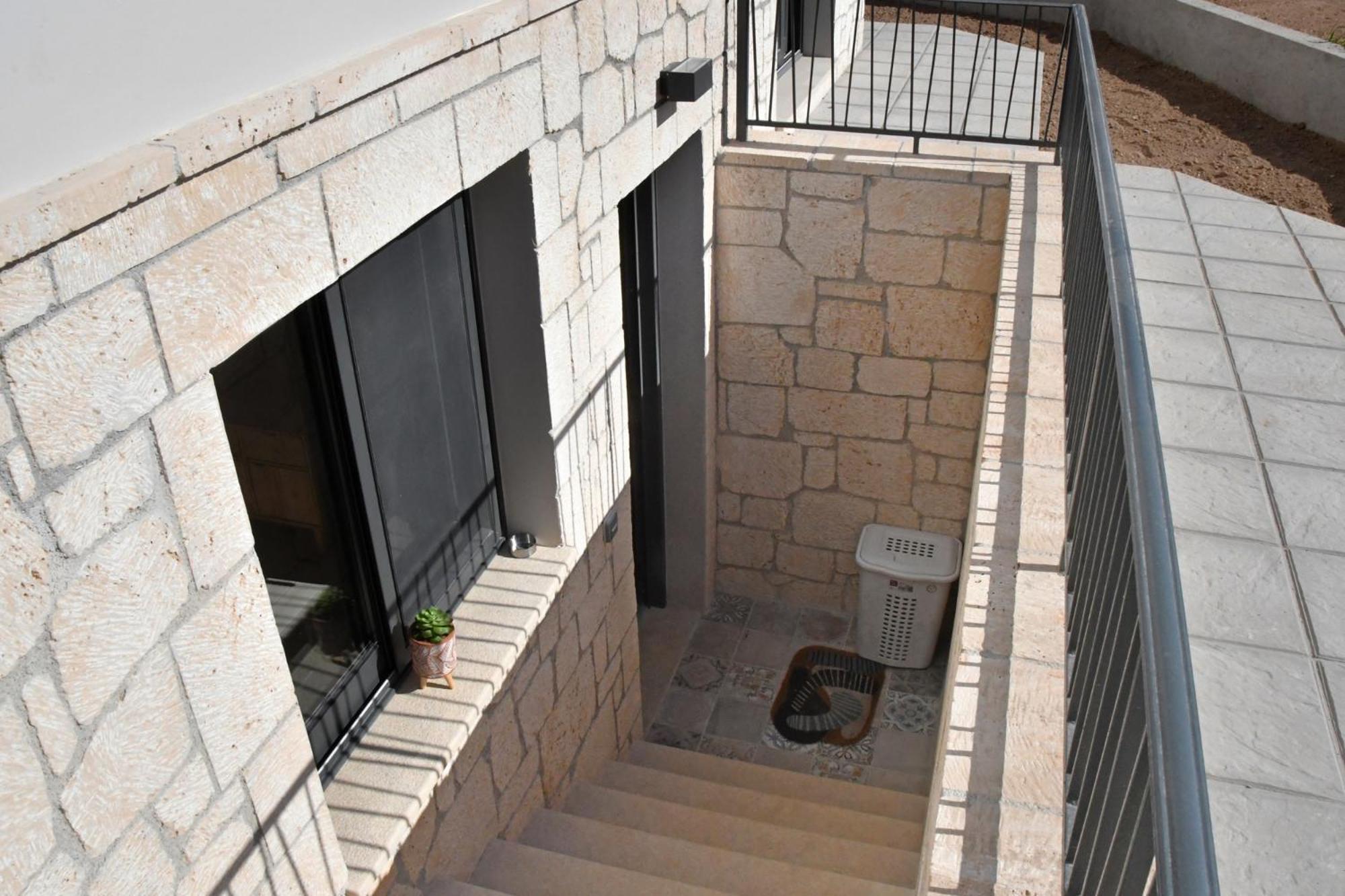 דירות Aegina Polles Εlies Cozy Αpartment מראה חיצוני תמונה